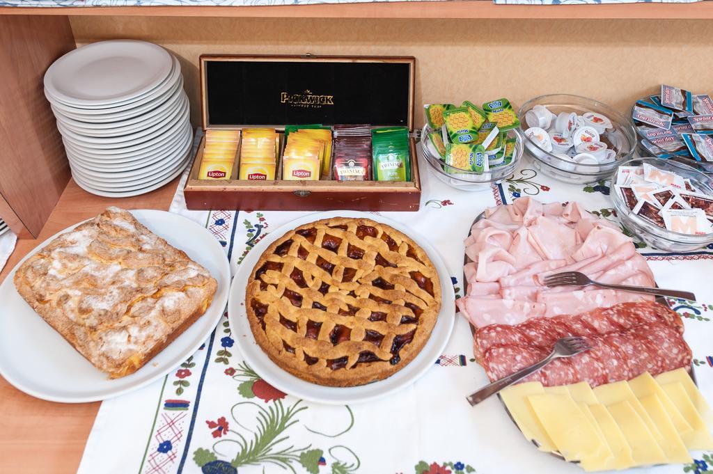Regina Hotel E Ristorante ปุนตามารีนา ภายนอก รูปภาพ